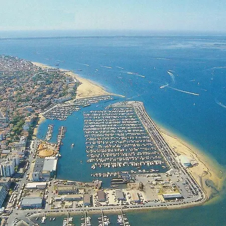 Les Huniers Appt 1er Etage Arcachon