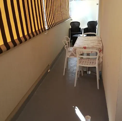 Les Huniers Appt 1er Etage *